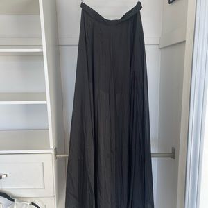 Black skirt, size medium.